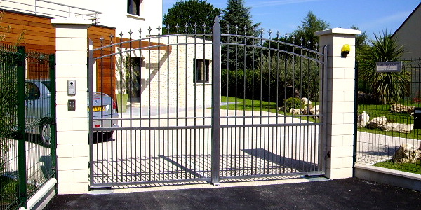 Fabrication de portails orleans, fabrication portail loiret, fabrication portail orleans, pose de portail, fabrication portail,  portail orleans, portail loiret